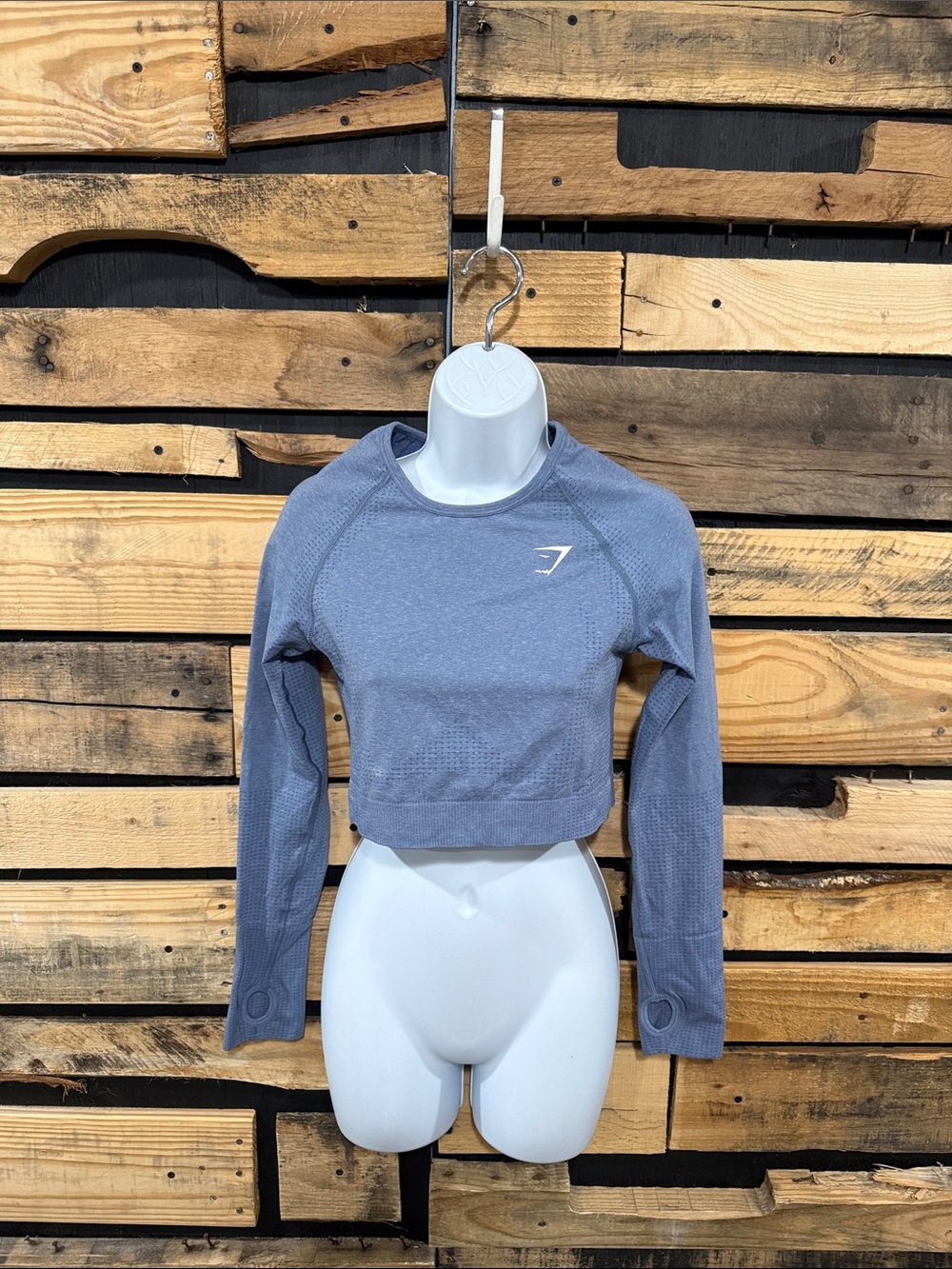 Gymshark Vital Seamless 2.0 Long
Sleeve Crop Top Blue Size Medium‎